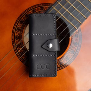 Personalisierte Plektrum Brieftasche, Leder Plektrum Halter, Handgemachte Plektrum Tasche, Musiker Musiker Tasche, Geschenk zum Vatertag