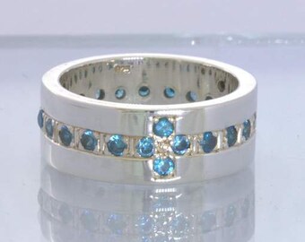 Swiss Blue Topaz Rounds Silver Ring Size 7.75 Unisex Straight Band Design 174