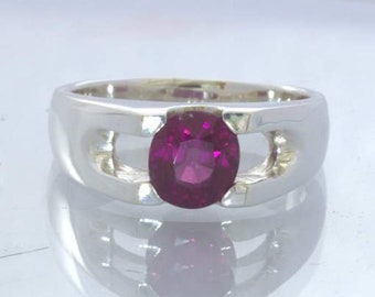 Red Purple Rhodolite Garnet 925 Silver Ring size 8 Unisex Solitaire Design 22