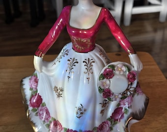 Victorian lady figurine - Excellent used condition - 8" high floral dress and hat