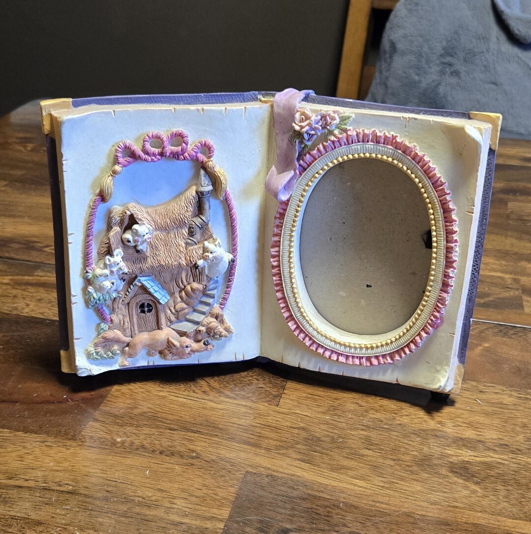Vintage Three Little Pigs Musical Picture Frame Plays London Bridge - Etsy