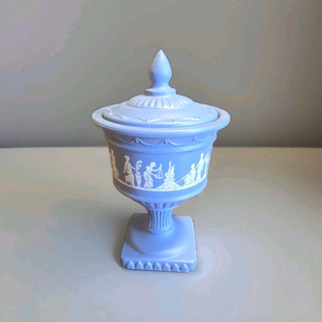 Vintage 1970s Avon Avonshire Blue Pedestal Container W/lid