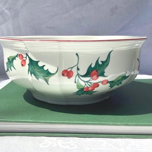 Vintage Villeroy and Boch Holly Christmas serving bowl