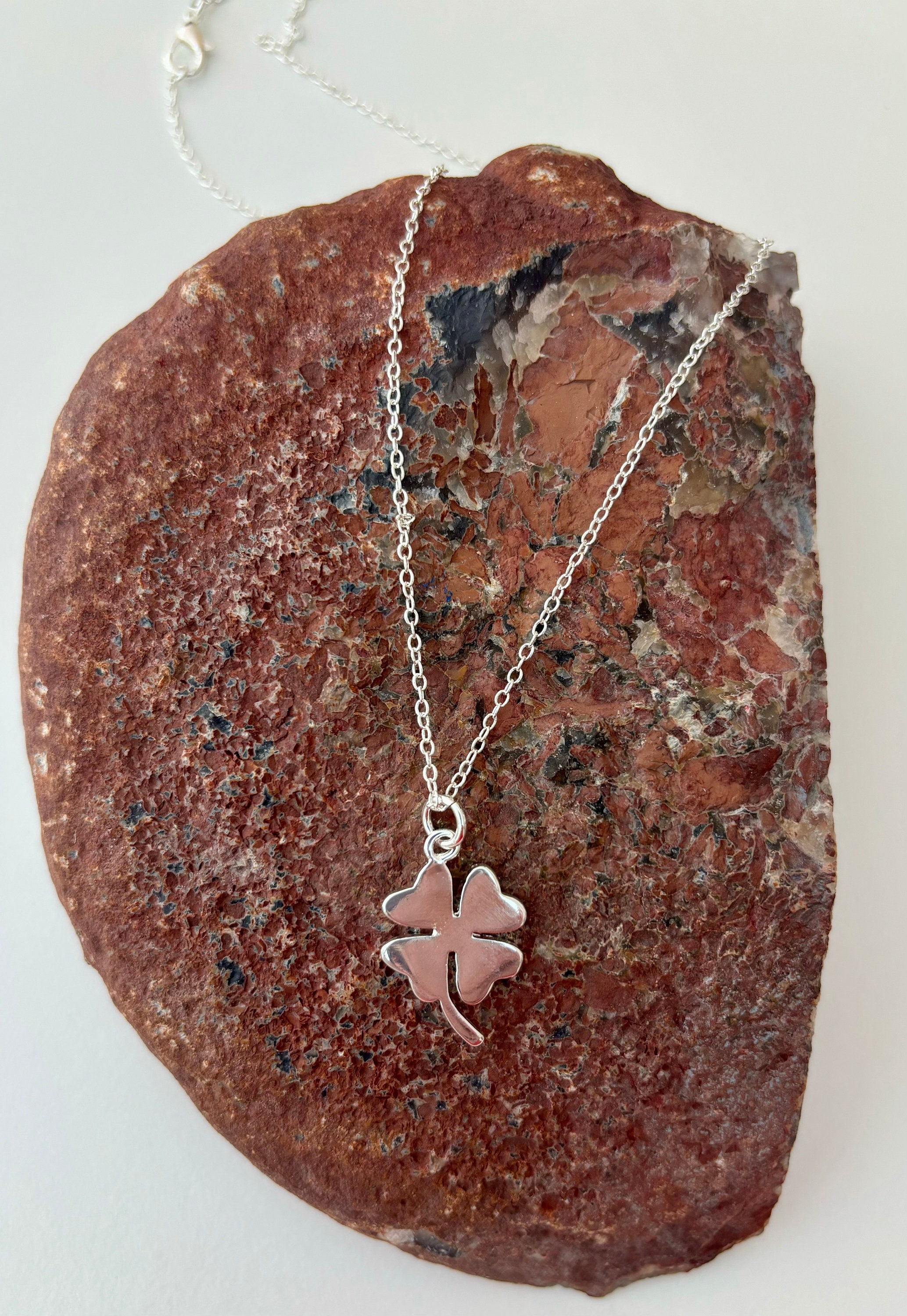 18 Inches Mapple Leaf Necklace in 925 Silver Mapple Leaf