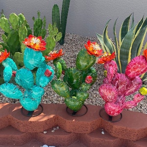 Large Handpainted Metal Prickly Pear Cactus | Yard Art Garden Decor | Artisan Made Landscape Sculpture | Desert Plant Lawn Ornament