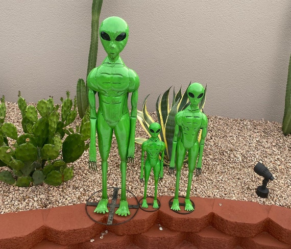 Handmade Metal Alien UFO Extraterrestrial Area 51 | Outer Space