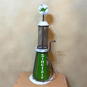 Metal Sinclair Antique Gas Pump | Mancave Garage Decor | Artisan Made Yard Art | Bar Ornament | Vintage Enthusiast | Father&#39;s Day Gift