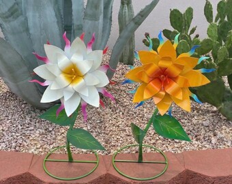 Handmade Metal Queen of the Night Flower | Yard Art Spring Garden