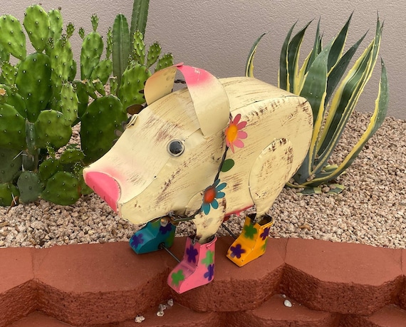 Lifesize Rustic Metal Pig With Boots Multicolor Farmhouse Yard