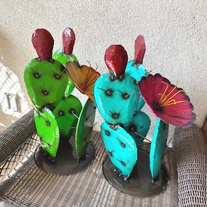 Handmade Large Metal Prickly Pear Cactus with Tuna | Yard Art Garden Decor | Artisan Made Landscape Sculpture | Desert Plant Lawn Ornament
