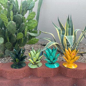 Handpainted Mini Metal Agave Cactus | Yard Art Garden Decor | Artisan Made Landscape Sculpture | Desert Plant Lawn Ornament