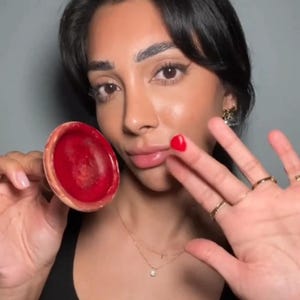 Handcrafted Moroccan Lipstick | Natural, Organic, Long-Lasting & Cruelty-Free | Vibrant Red Colour for All Skin Tones | Unique Beauty Gift