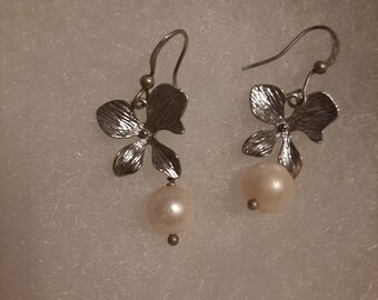 Sterling Silver Flowers with Freshwater Pearl Dangles Earrings -- Virtual Yard Sale
