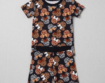 Pijamas de safari, pijamas para niños pequeños, inspirados en el reino animal.