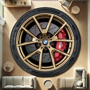 以下が含まれることがあります： 金色のBMWホイールと赤いブレーキキャリパーを備えた円形ラグ。タイヤは黒で、ミシュランパイロットスポーツ4Sのロゴが入っています。このラグは、リビングルーム用の装飾品です。