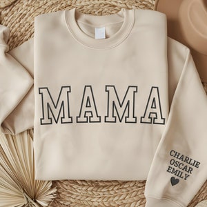 Sudadera con estampado en relieve de mamá personalizada, jerséis personalizados con nombres de niños en las mangas, sudaderas con cuello redondo con estampado abullonado de papá y mamá, regalo del Día de la Madre para mamá