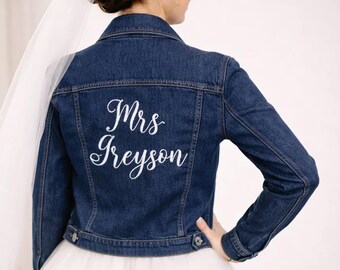 Embroidered Bridal Denim Jacket, Personalised Future Mrs Jean Jacket, Bride Wedding Jacket, Bachelorette Outfit, Bride to be Engagement Gift