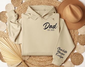 Personalisierter Dad Hoodie mit Kindernamen auf der Hülle, Dad EST Jahr bedruckte Pullover, personalisiertes Vatertagsgeschenk, Geburtstagsgeschenk, neue Vatergeschenke