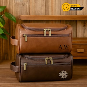 Custom Leather Toiletry Bag for Men, Father&#39;s Day Gift for Him, Personalised Monogram Dopp Kit with Name, Groomsmen Gift, Travel Shaving Bag