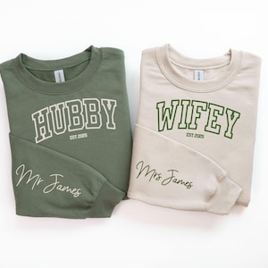 Personalised Wifey & Hubby Matching Sweaters, Couples Mr and Mrs Sweatshirt, Custom Wedding Gift for Newlyweds, Bridal Shower Presents