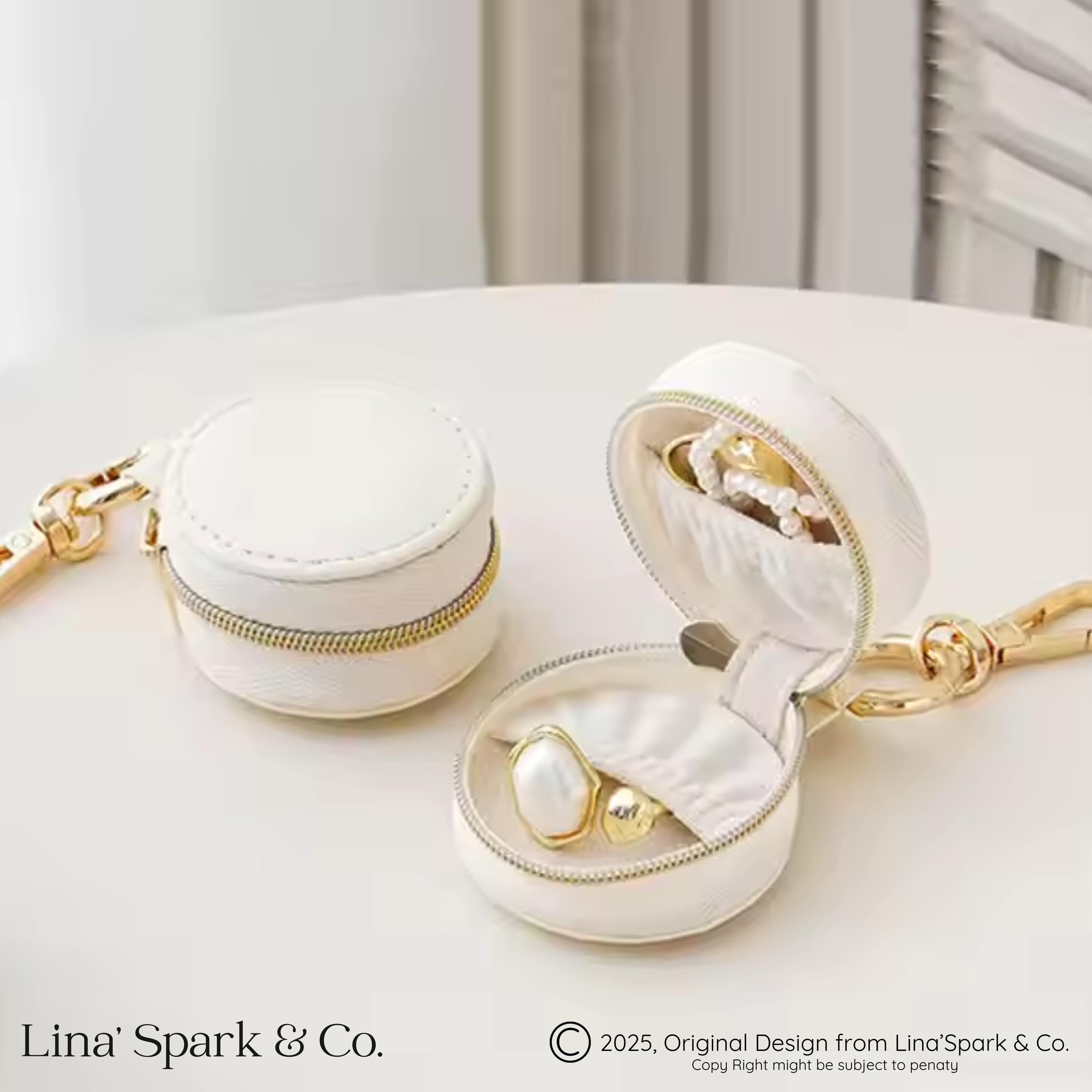 Mini Gym Ring Holder, Leather Ring Holder, Gift Travel Jewelry Case Keychain Ring Holder Bridesmaid Gift Wedding Gift, Custom Logo, Custom