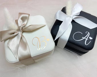 Personalized travel jewelry box, small square earring organizer, Custom bridesmaid gifts box for Friend sister Maid of Honor Mother Of Bride