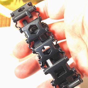 ULTIMATE GADGET 29-In-1 Geschenke für Männer Multitool Armband Armband Gadgets Mechanik Camping Wandern Ingenieur Bau Klempner Jugendliche Geschenk