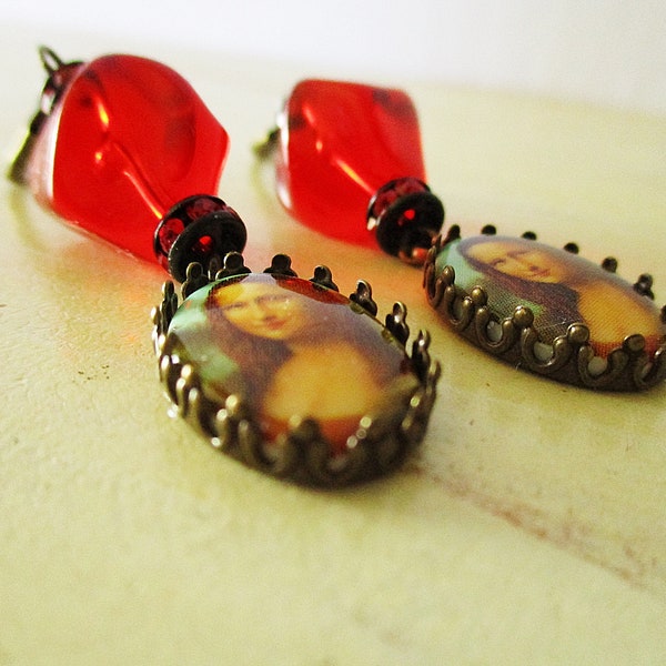 Mona Lisa Earrings