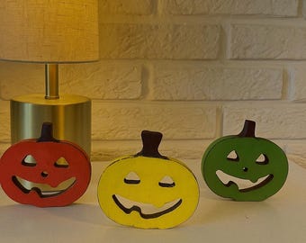 Ensemble de citrouilles d'Halloween en bois fabriquées à la main, décoration de table d'automne