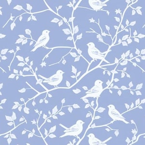 Puede incluir: Patrón sin costuras con pájaros blancos posados en ramas con hojas sobre un fondo azul claro. El diseño se repite, creando un patrón cohesivo y decorativo, ideal para diversos usos.