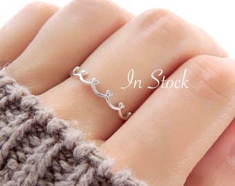 Scalloped Heart Edge Ring (in stock) / Unique, cute and kawaii tiara crown band / Dainty, tiny, petite, stackable ring in sterling silver
