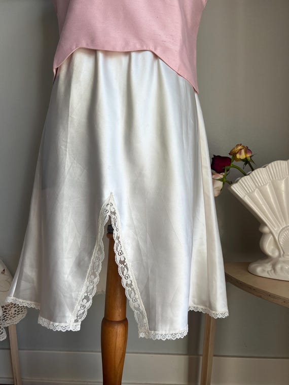 vintage cream slip skirt with lace trim / size sm… - image 3