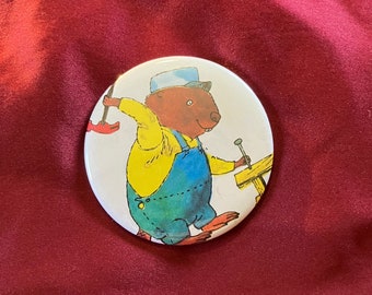 Richard Scarry / Carpenter / Construction Beaver / Button / Pin