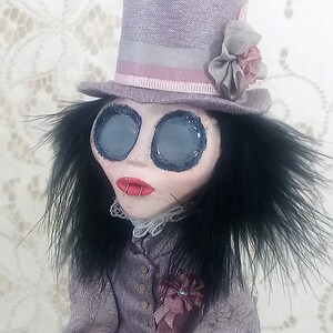 Lady Varna Vampire Art Doll image 1