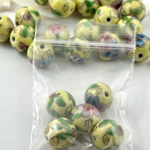 Vintage Porcelain Hand Painted Flower Beads on Yellow Background. 5 BEADS IN A BAG. 12mm.