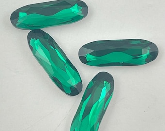 7x21mm Glass “Oval” Rectangle Shape with Pointed Back. Emerald Green Color. 4 qty per Pack. / 108422-EG
