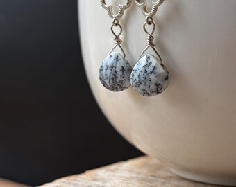 Boucles d'oreilles en opale dendritique : Boucles d'oreilles pendantes en argent sterling avec pierre précieuse, pierre de naissance d'octobre
