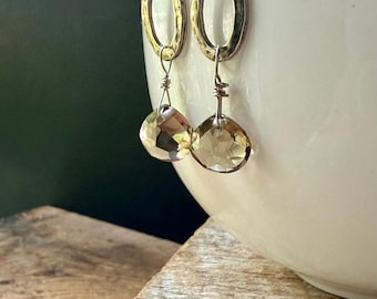 Boucles d'oreilles en quartz fumé : Boucles d'oreilles en argent sterling avec pierre précieuse briolette