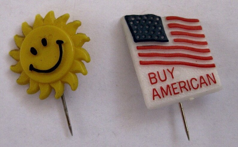 Sale Assortment of Vintage Scatter Stick Pins Buy American Flag Smiley Face Sun Knife Bar Assemblage Altered Art Supplies Destash image 2