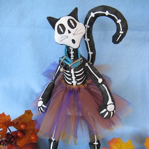 Bony Moronie - Stoffpuppe E-Pattern 40cm Skeleton Cat Doll epattern