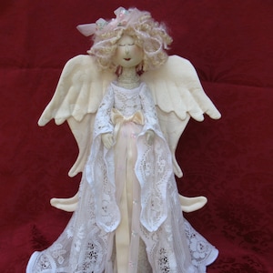 Heavenly Angel - stoffen pop e-patroon-18 in prachtige vakantiekant Heavenly Angel vrijstaande stomppop