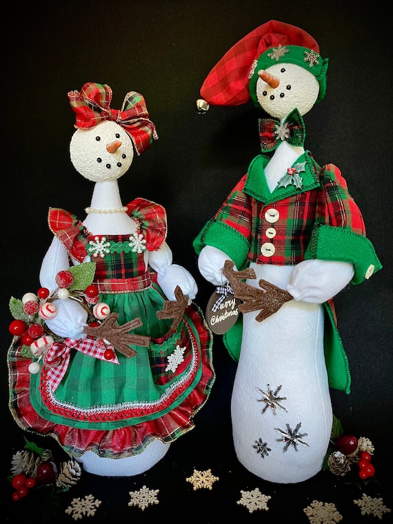 George and Marcie Snow Couple Christmas Mailed Cloth Doll Pattern