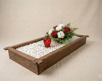 Cornice tombale in legno, Grabrahmen, Grabeinfassung, Cornice tombale, Encadrement de tombe, Graf inlijsten