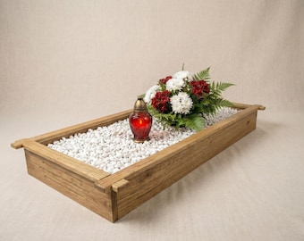 Cadre funéraire en bois de chêne, Grabrahmen, Grabeinfassung, Encadrement grave, Encadrement de tombe, Graf inlijsten