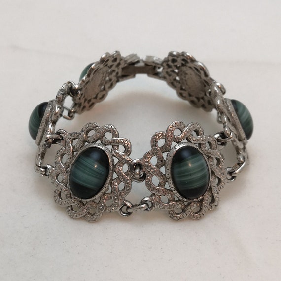 Vintage Scottish Celtic Green Glass Stone Bracelet: Silver Tone Metal, 7.5 inches