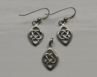 Vintage Kit Heath oorbellen en hanger set 925 sterling zilver Keltische knoopontwerp