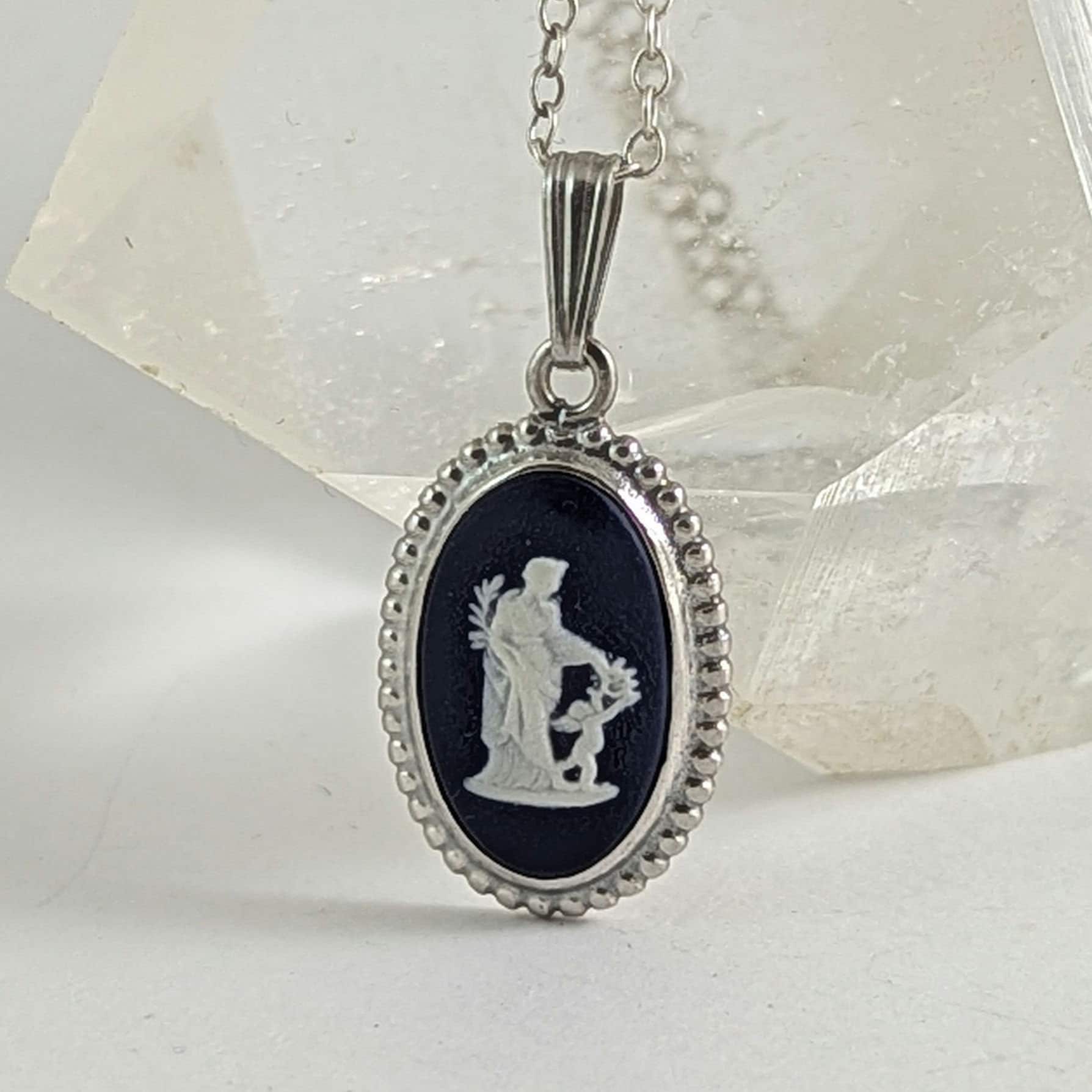 The 1975 necklace - Etsy 日本