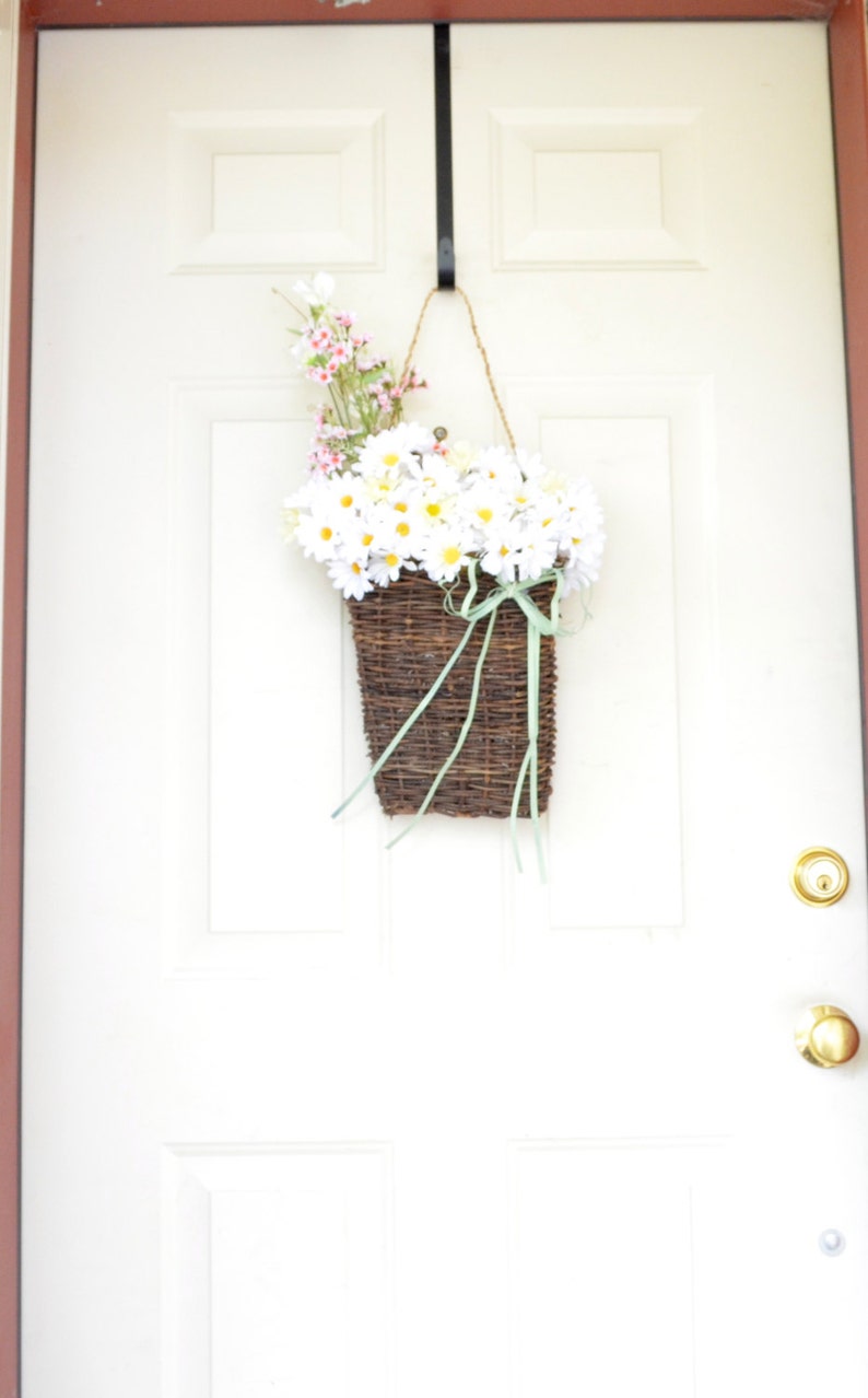 Wall Basket with yellow and white daisies Spring Decor Summer decor Front door decor image 4