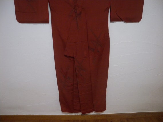 Vintage kimono S2751, brick red silk - image 3