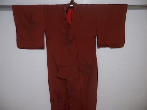Vintage kimono S2751, brick red silk - image 2